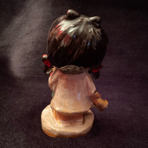 Vintage Napcoware Christmas Caroller Holding a Candy Cane & Bells Made in Japan - Picture 4 of 7